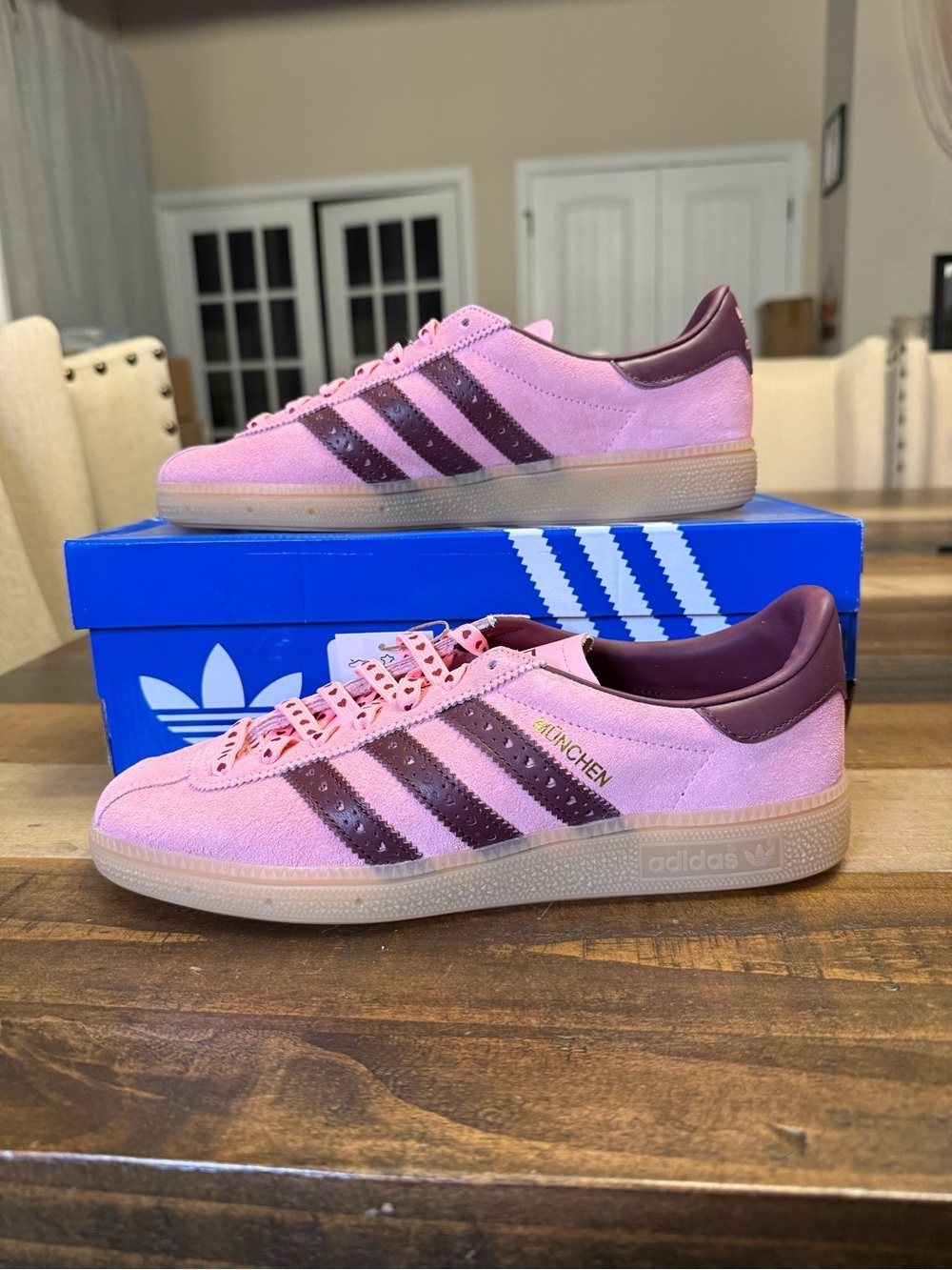 adidas München Pink Suede Sneakers Pink Spark/Shadow Red/Gum colorway